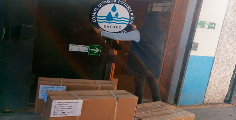 Nueva entrega de Medidores Inteligentes de Agua Potable en APR «Batuco – Santa Sara»